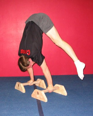 L sit to online handstand parallettes